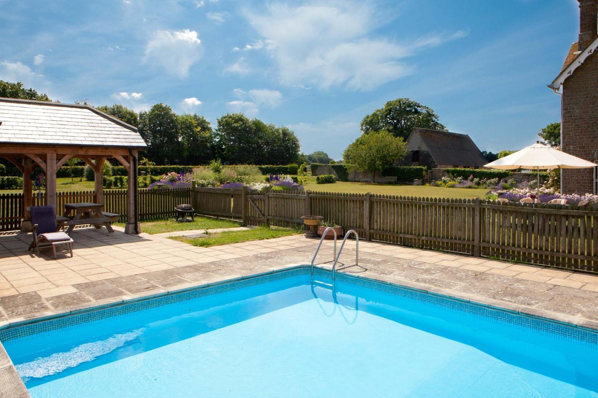 Overtown Manor Bed And Breakfast Swindon Exterior foto